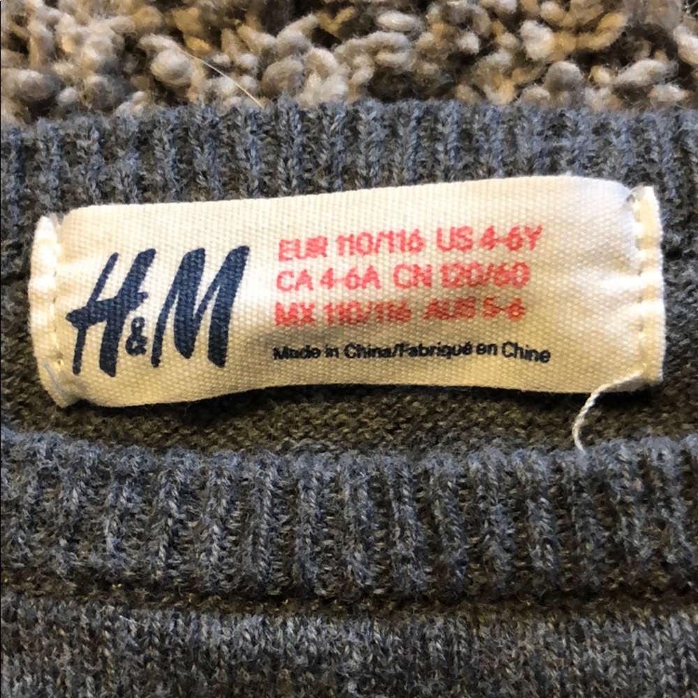 H&M sequin sweater - Picture 2 of 3